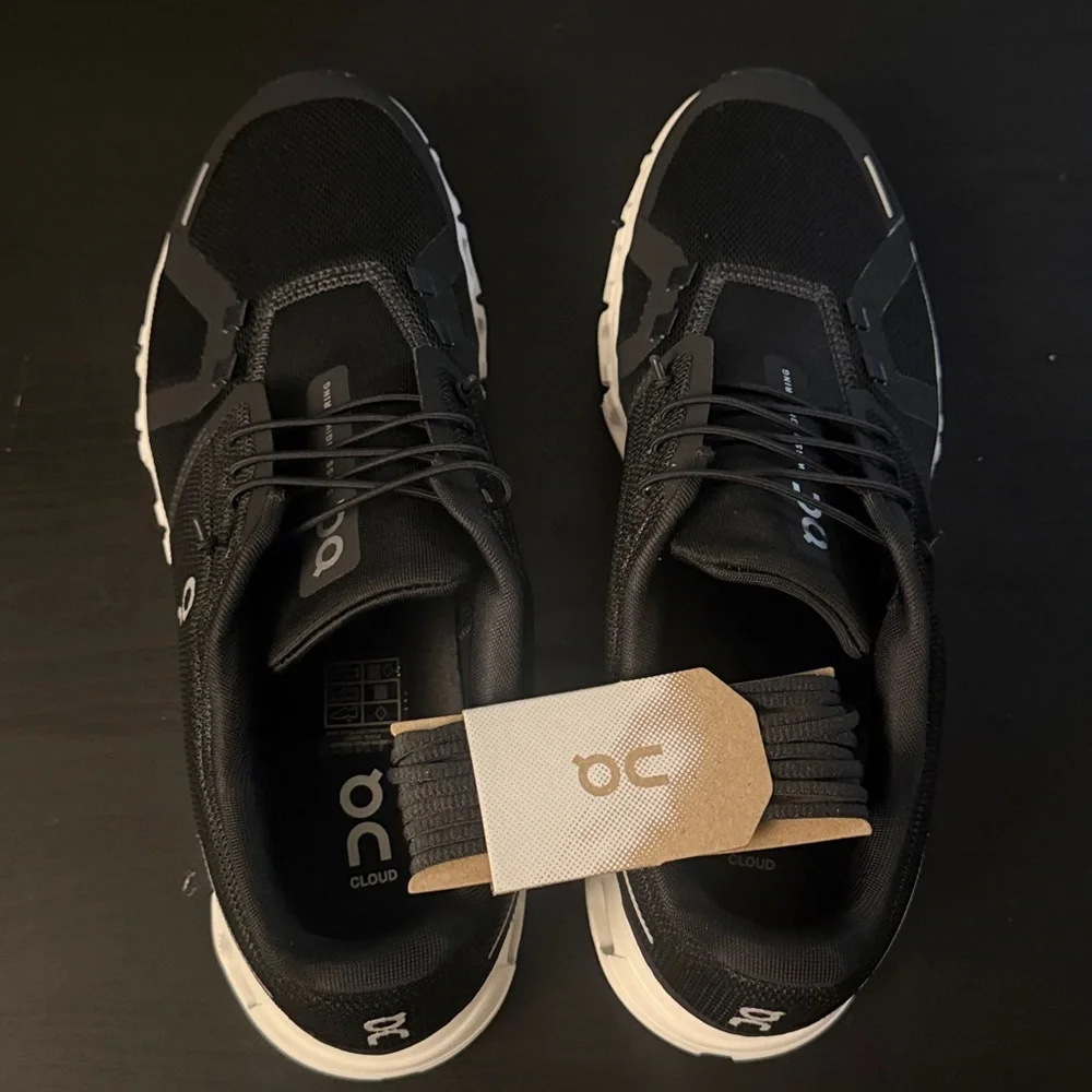 On Men Cloud 6 Sneakers